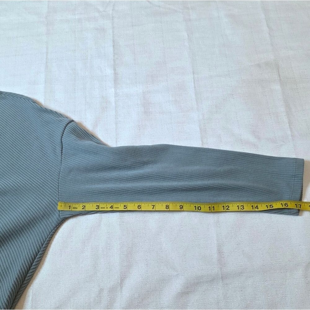 Ava & Viv Light Sage Green Ribbed 3/4 Sleeve Top Size 1X - Picture 6 of 8